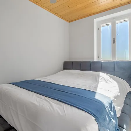 Vila Milia's House Ithaca