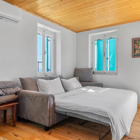 Milia's House Ithaca Vila *